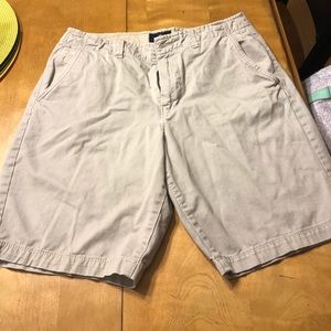 American Eagle Men’s Khakis  Shorts Size 33